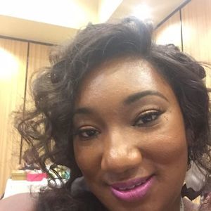 Meet your Posher, Demetra